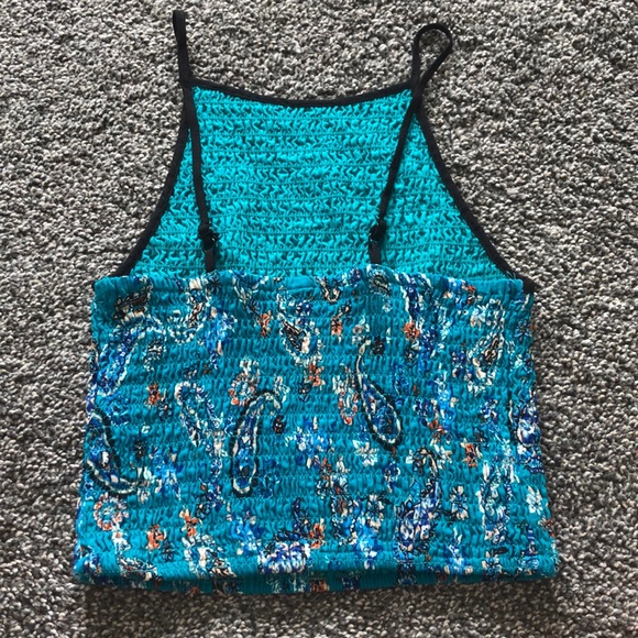 Crop top - Picture 2 of 2